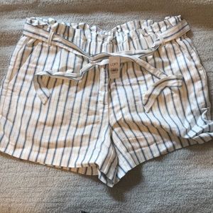 LOFT Paperbag waist striped short